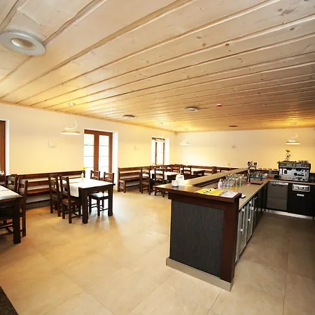 Zemanov Dvor Lietavska Svinna